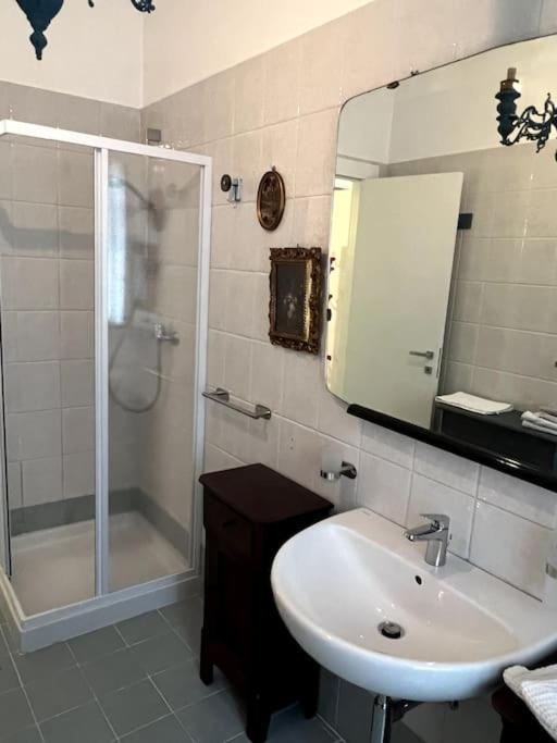 La Casa Delle Sciure Apartment Ferrere